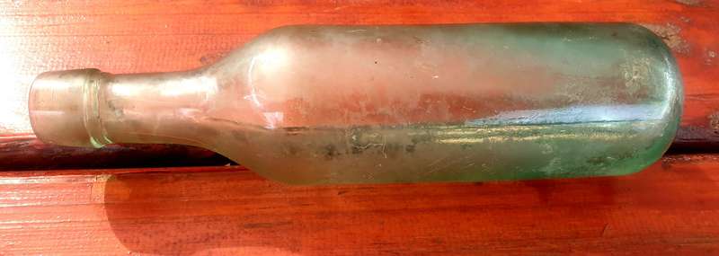 ANTIQUE 1800'S TORPEDO BOTTLE