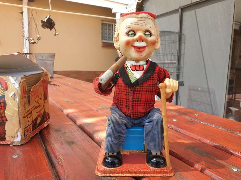 1960'S MCGREGOR JAPANESE MECHANICAL TOY