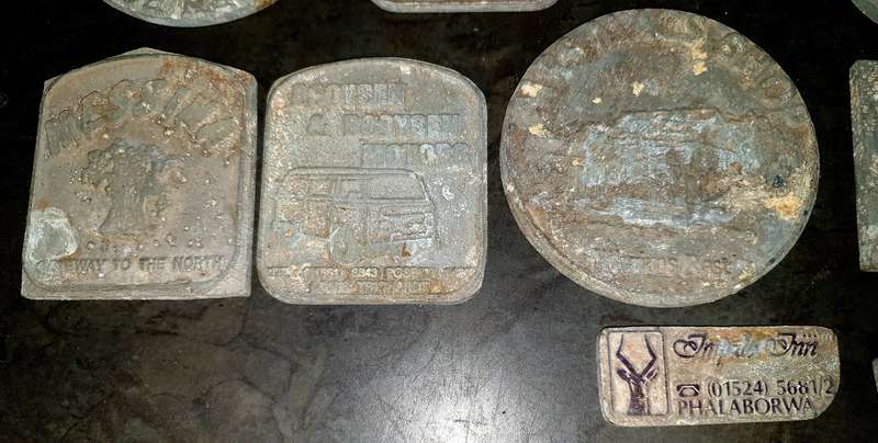 VINTAGE METAL PRINTING BLOCKS