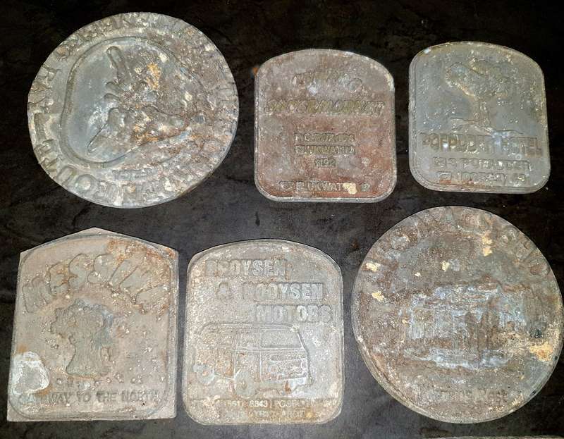 VINTAGE METAL PRINTING BLOCKS
