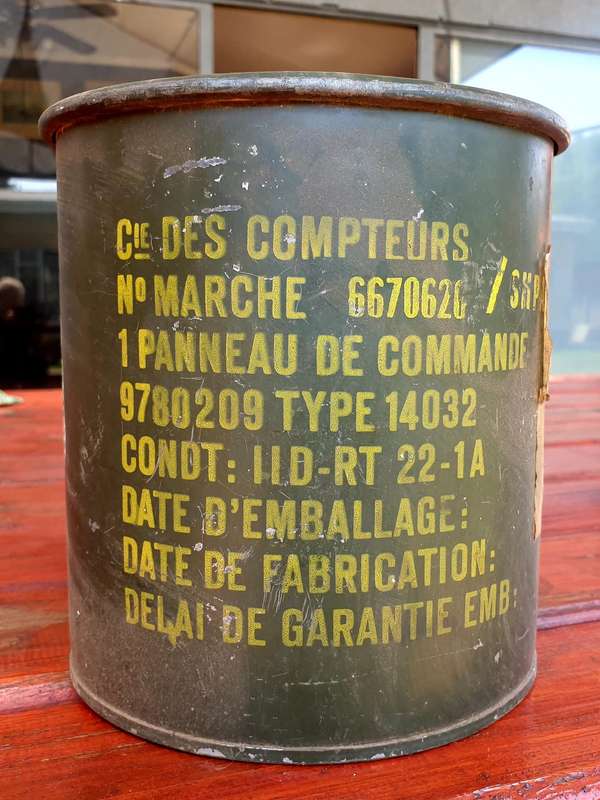 FRENCH MILITARY AIR FORCE CONTAINER
