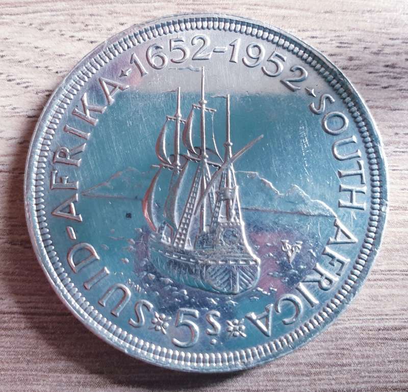 1952 UNION OF SOUTH AFRICA SILVER CROWN