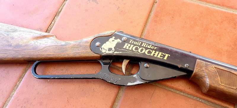 VINTAGE DAISY TRAIL RICOCHET TOY MODEL 660 GUN