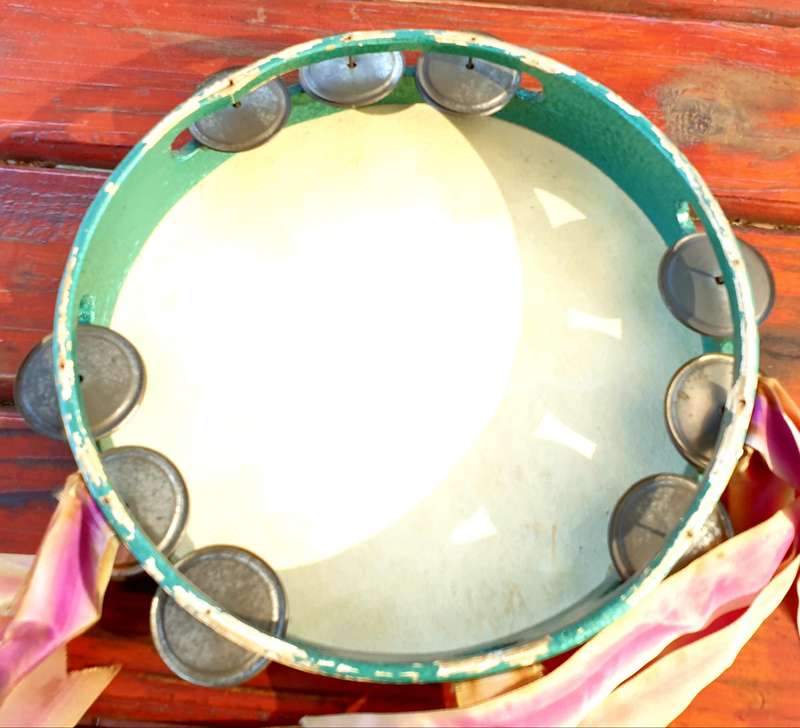 TAMBORINE ALL THE WAY FROM ITALY ROME AND SORRENTO 10 INCHES