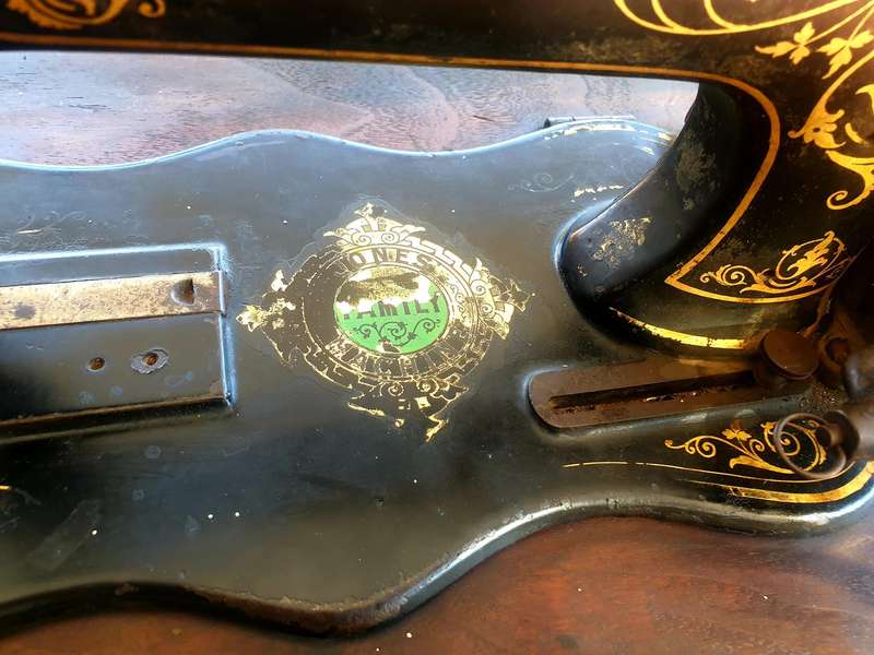 RARE CIRCA 1880'S JONES FAMILY TRANSVERSE SEWING MACHINE