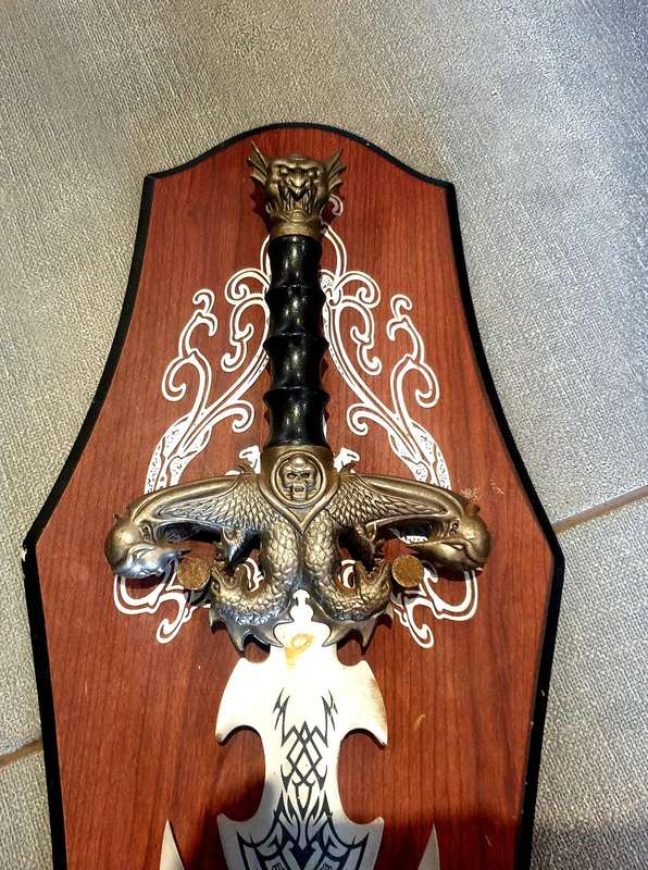MASSIVE SWORD FOR DISPLAY 990 MM