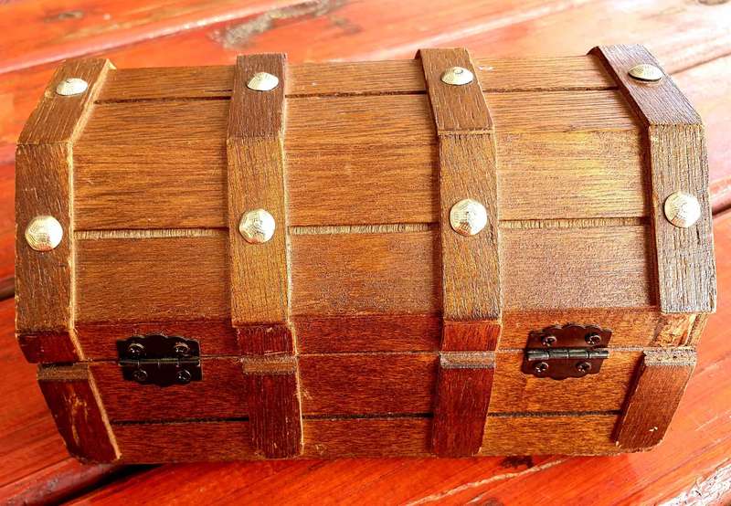 VINTAGE WOODEN ELWECO MUSIC BOX WORKING CONDITION
