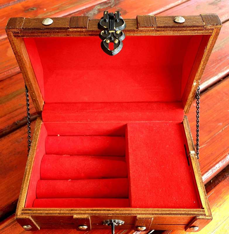 VINTAGE WOODEN ELWECO MUSIC BOX WORKING CONDITION