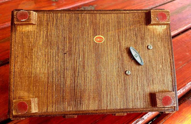 VINTAGE WOODEN ELWECO MUSIC BOX WORKING CONDITION