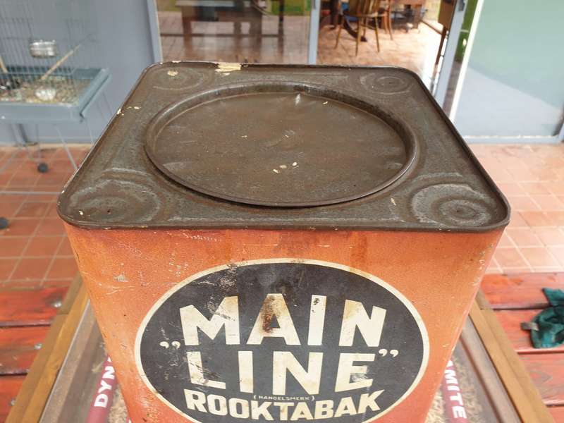 MAIN LINE 10 POUND TOBACCO TIN