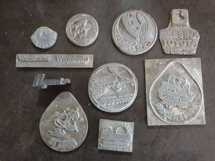VINTAGE METAL PRINTING BLOCKS