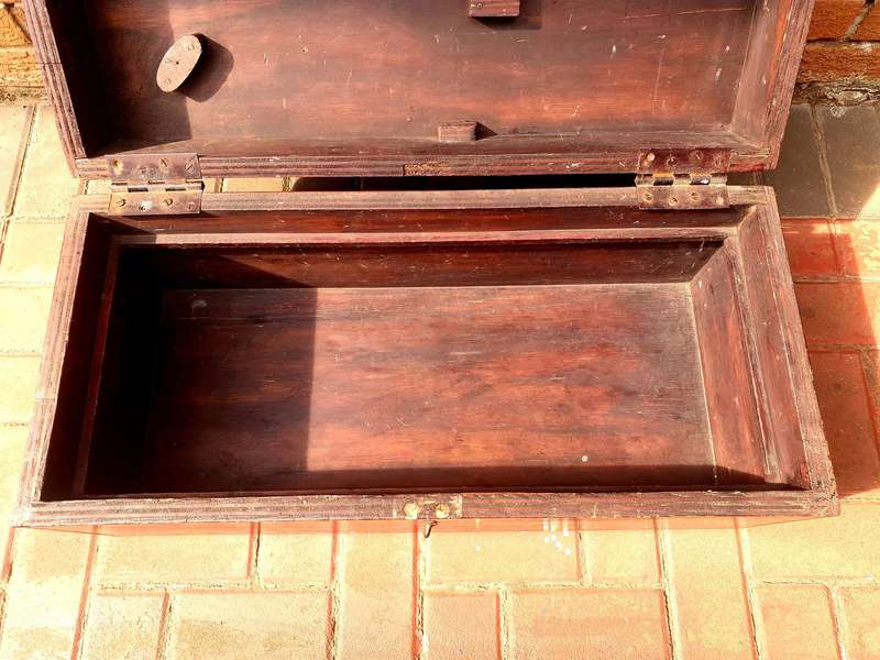 RARE SAS- SAR WOODEN BOX TRUNK 79 X 36 X 33 CM