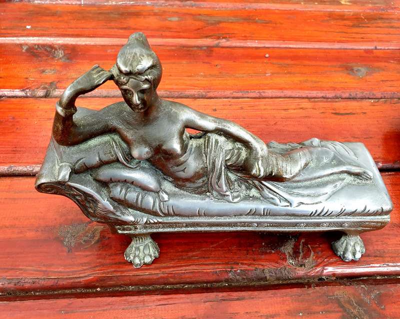 VINTAGE VENUS VITRIX STATUE 260 X 165 MM
