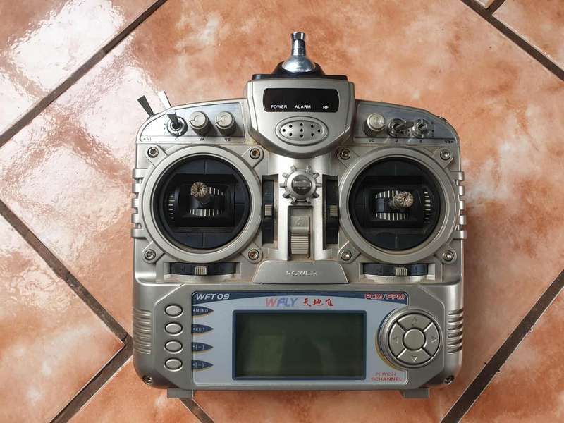 WFLY WFT09 UNIVERSAL RC REMOTE 9 CHANNEL