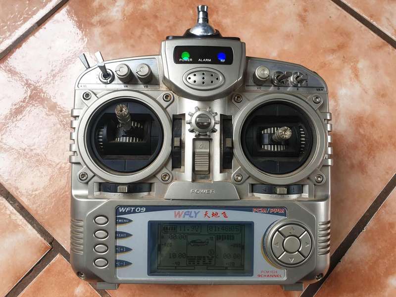 WFLY WFT09 UNIVERSAL RC REMOTE 9 CHANNEL