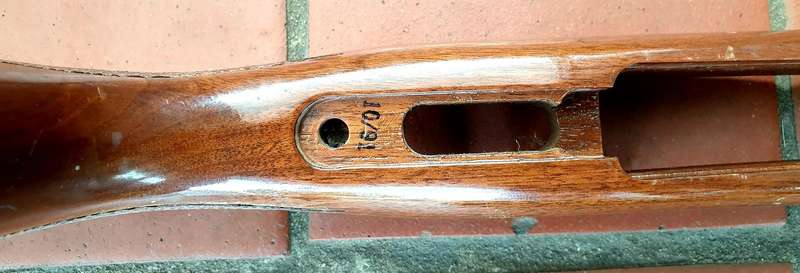 LEFT HAND MONTE CARLO RIFLE STOCK
