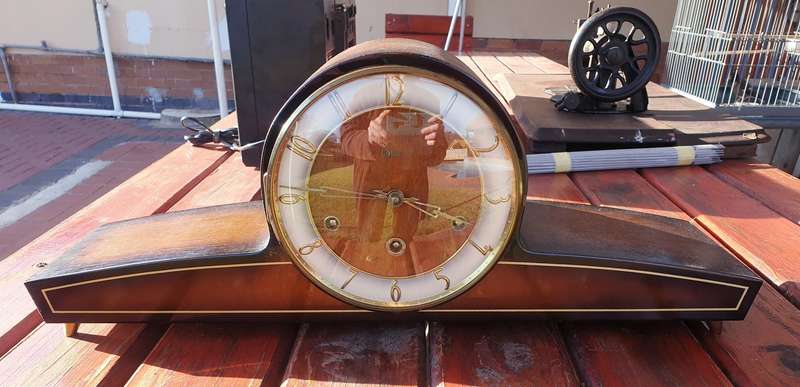 VINTAGE CYRANO GERMANY MANTLE CLOCK WORKING CONDITION