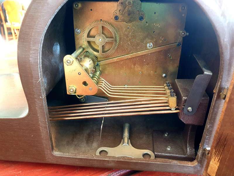 VINTAGE CYRANO GERMANY MANTLE CLOCK WORKING CONDITION