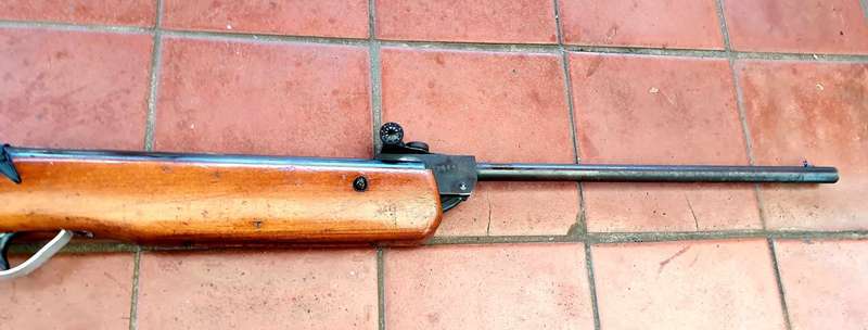DIANA SERIES 7O MODEL 77 AIR RIFLE IN 4.5 MM