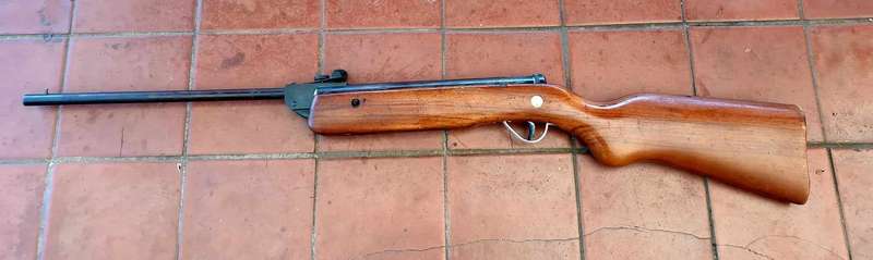 DIANA SERIES 7O MODEL 77 AIR RIFLE IN 4.5 MM
