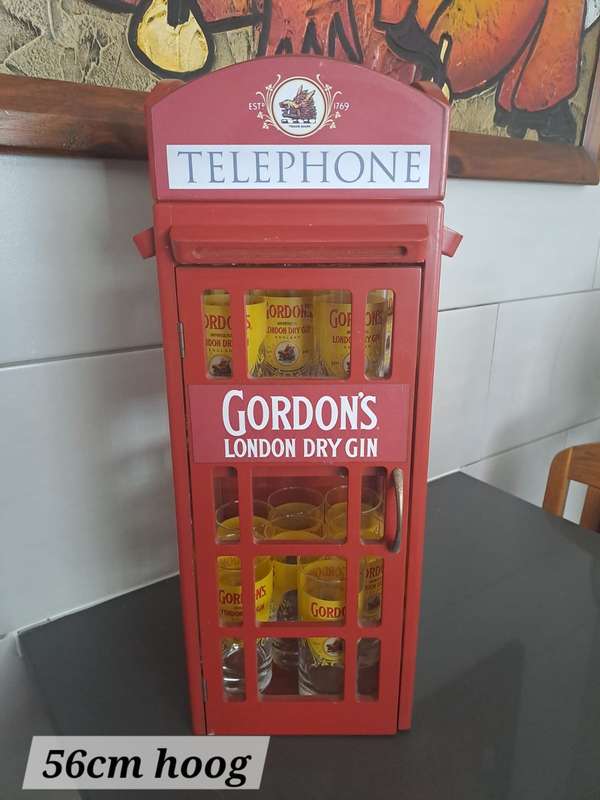 VINTAGE LONDON TELEPHONE BOOTH LONDON GORDENS DRY GIN WITH 12 ARC GLASSES