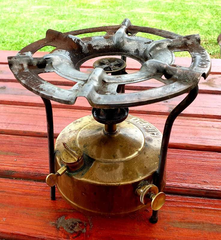 VINTAGE ORIGINAL HIPPO GLORY PRIMUS STOVE