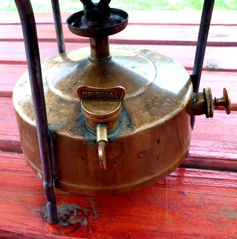 VINTAGE ORIGINAL HIPPO GLORY PRIMUS STOVE