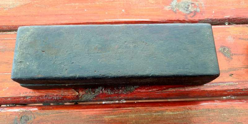 ANTIQUE WET HONING STONE 8 INCHES