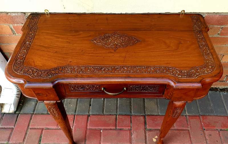 HAND CARVED WALL MOUNT SERVER 900 X 450 MM