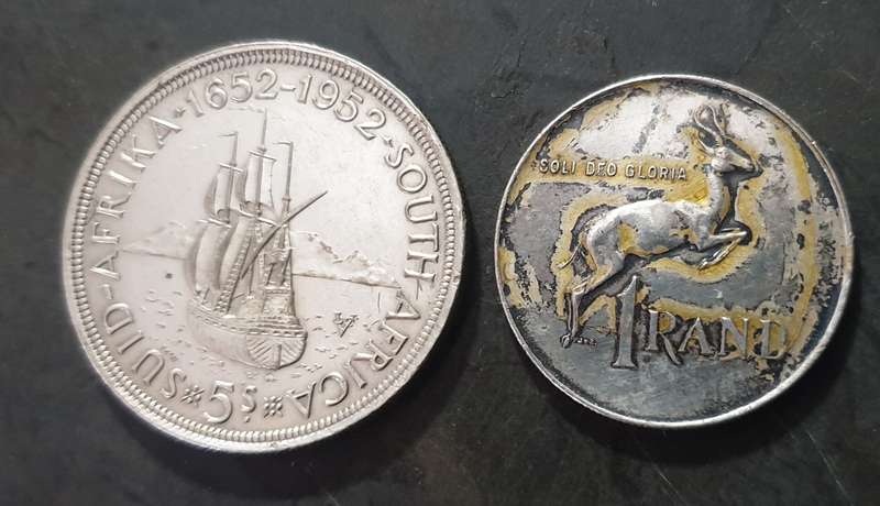 1952 CROWN 5 SHILLINGS AND 1966 VAN RIEBEECK R1