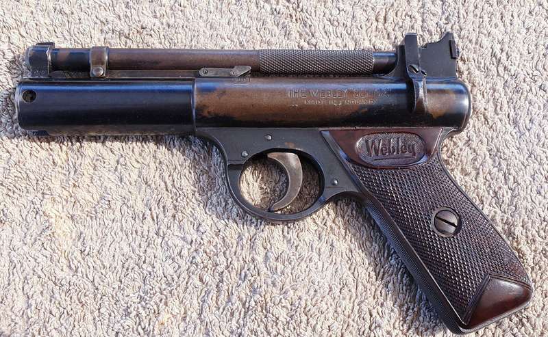 RARE FIRST YEAR PRODUCTION WEBLEY SLANT  SENIOR .22 PISTOL