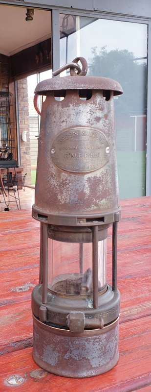 VINTAGE WOLF NO 7 MINING SAFETY LANTERN COMPLETE
