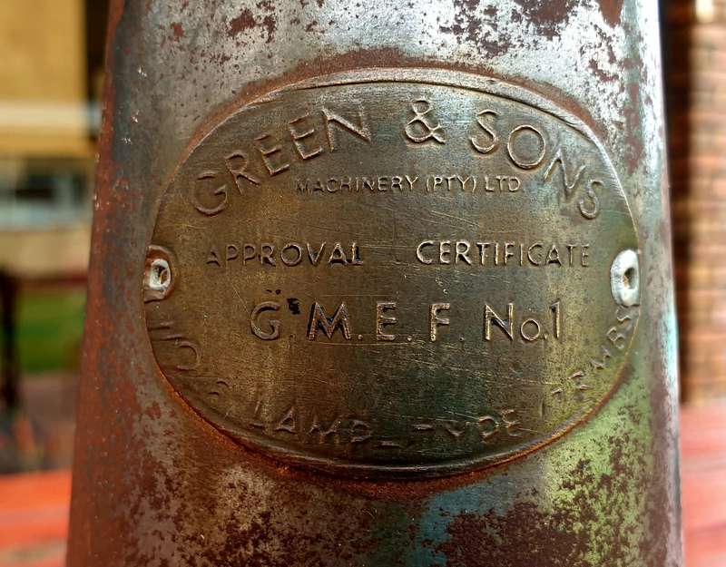 VINTAGE WOLF NO 7 MINING SAFETY LANTERN COMPLETE