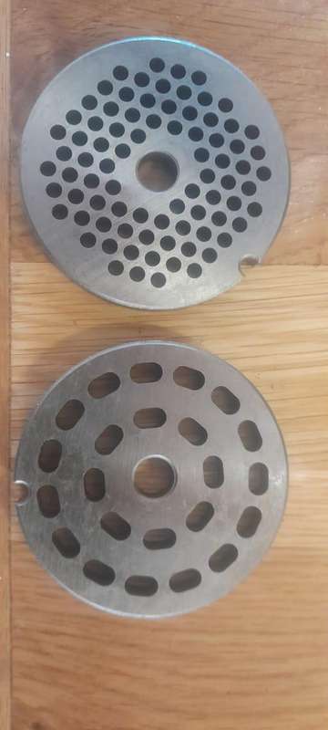 Electric meat grinder