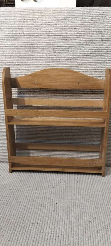 A Quality House of York Two Tier Spice Rack