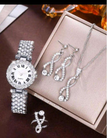 Amazing Luxurious Woman 5pcs 8 Shape Diamond Watch Set (Nr45)