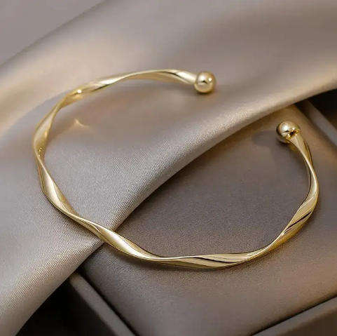 Elegant Simple Twist Open Cuff Bracelet (Nr39)