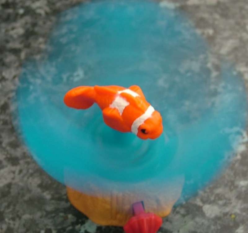 A Rare Finding Nemo Working Spinning Mcdonald's Toy. 7.5cm