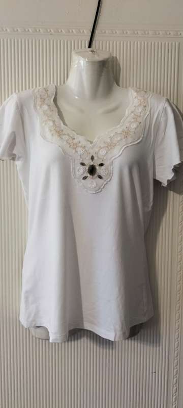 Superb Ladies Short Sleeve Top - No Name - Size S. (Nr6)