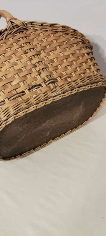 A Quality Vintage Picnic Basket in Good Condition.