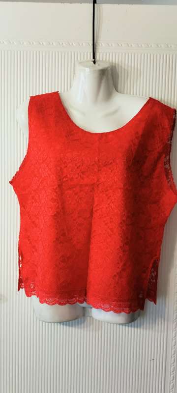 Beautiful Ladies Sleeveless Top - M - No Name (Nr18)