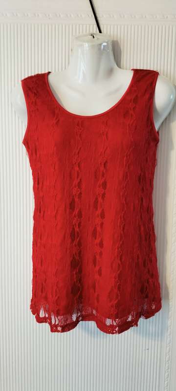 Beautiful Ladies Sleeveless Top - M - ML Classics (Nr24)