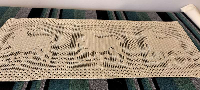 Magnificent Superior Quality Crochet Table Cloth (Nr12)