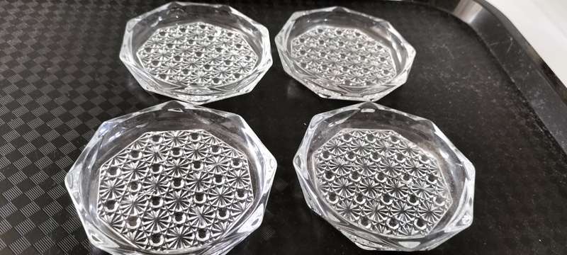 Magnificent Set of Circa 1980 Luminarc Glass Octagonal Daisy Button Coasters