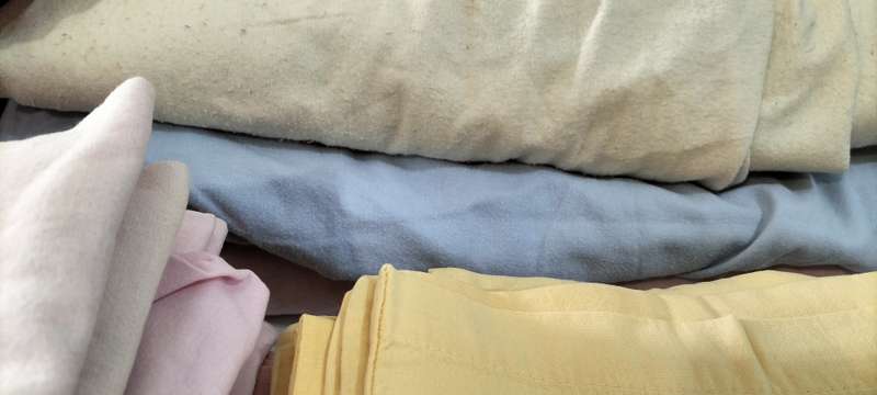 BULK Winter Linen of 26 items - (READ DESCRIPTION)