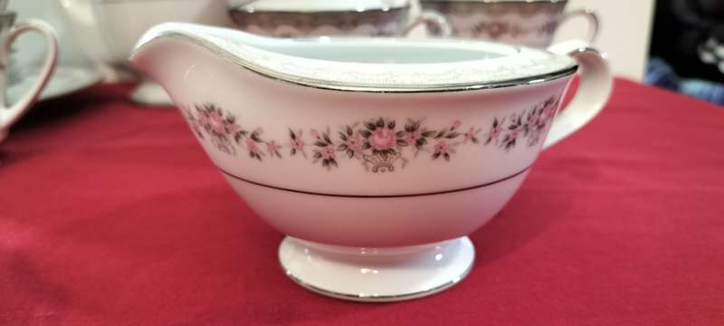 Magnificent 42 Piece Noritake Glenwood 5770  Tea Set (12 Setting) - Mint Condition