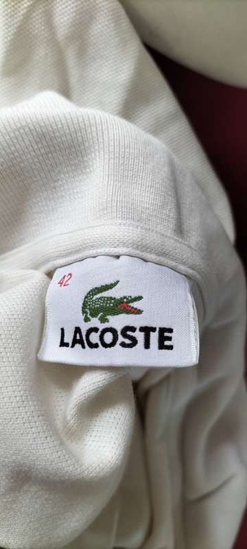 SUPERB Genuine Designer Lacoste Ladies Short Sleeve Top (Nr19). 42