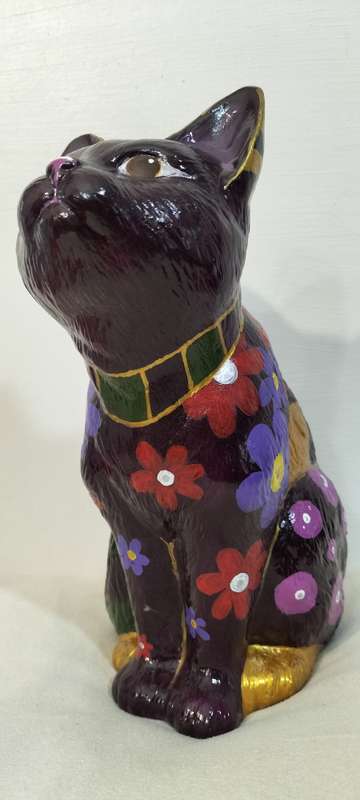 An Absolutely Magnificent Bohemian Hand Painted Cat (Nr1)
