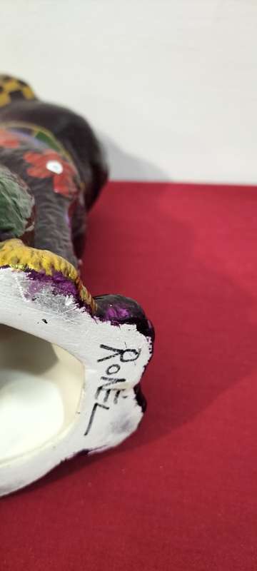 An Absolutely Magnificent Bohemian Hand Painted Cat (Nr1)