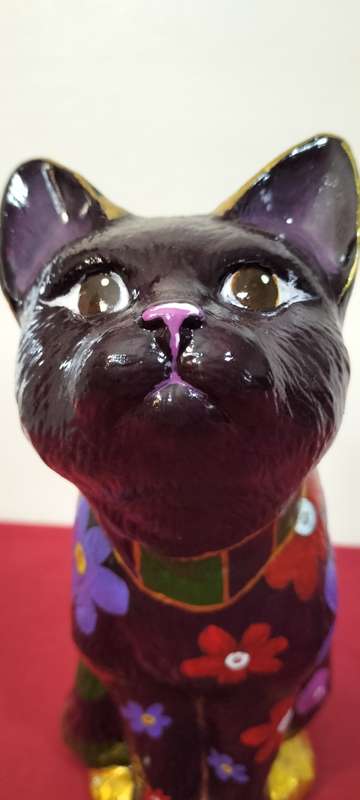 An Absolutely Magnificent Bohemian Hand Painted Cat (Nr1)